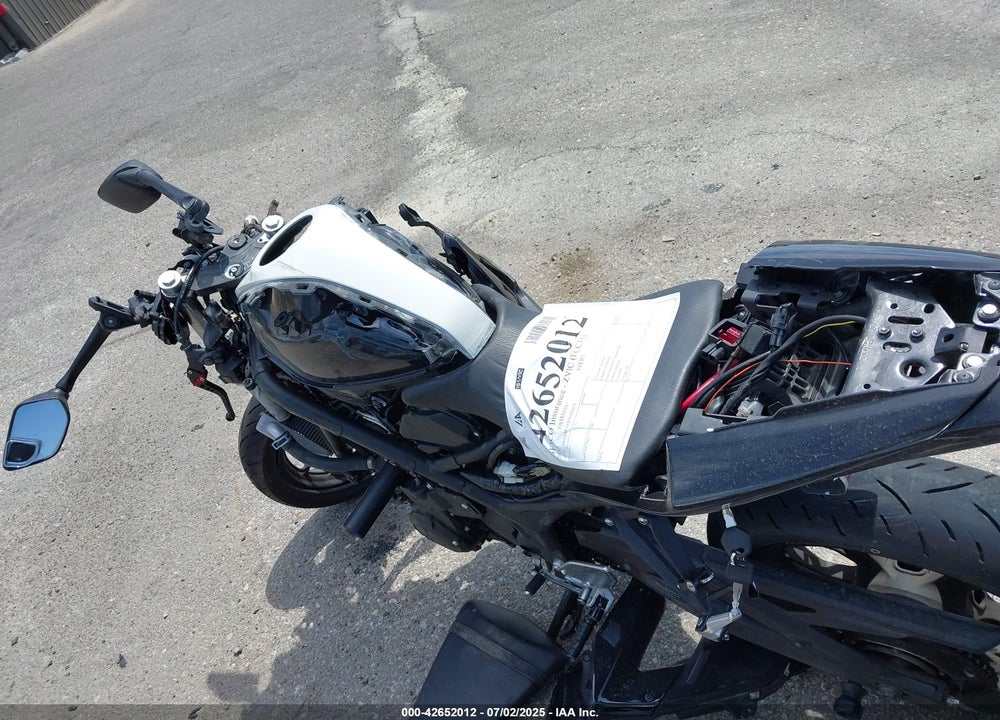 2015 YAMAHA YZFR3 VIN: MH3RH06Y5FK002919