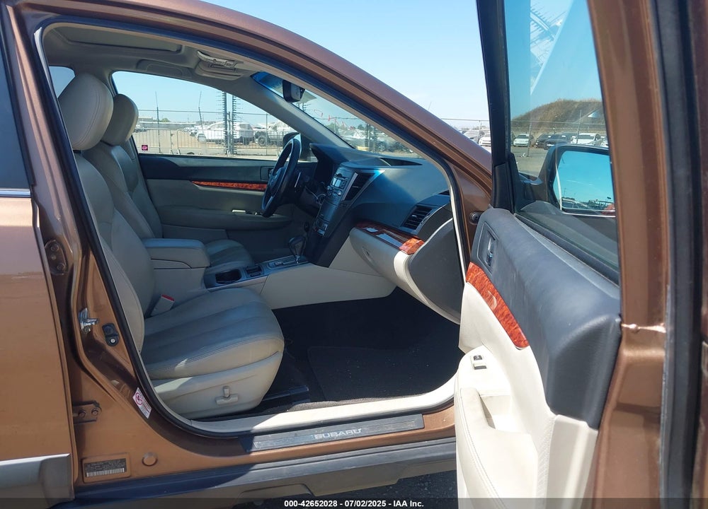 2011 SUBARU OUTBACK VIN: 4S4BRBKC1B3421899