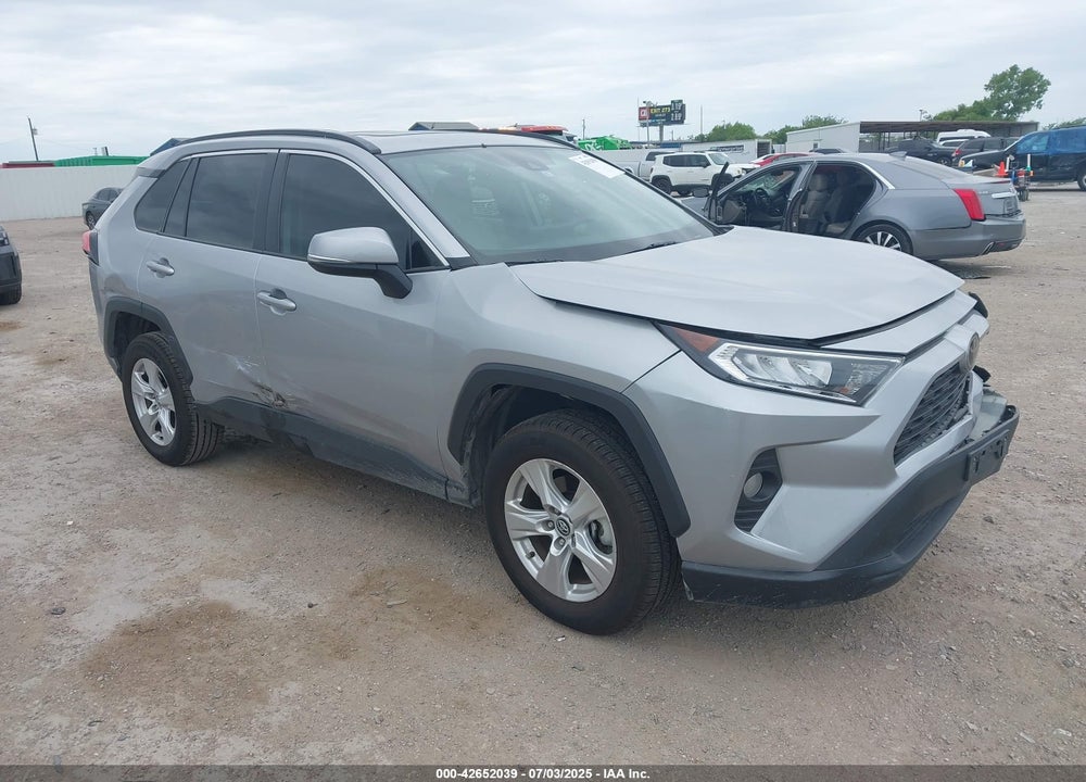 2020 TOYOTA RAV4 XLE VIN: 2T3W1RFV4LW094687