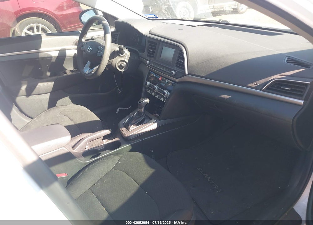 2020 HYUNDAI ELANTRA VIN: 5NPD74LF7LH593920