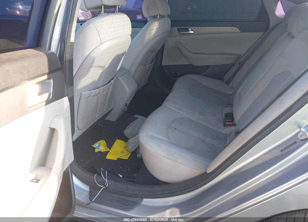 2015 HYUNDAI SONATA SE VIN: 5NPE24AF2FH002287