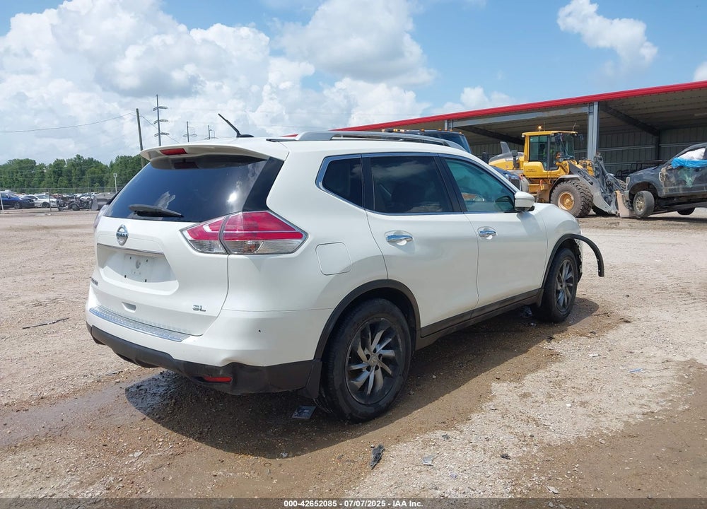 2015 NISSAN ROGUE VIN: 5N1AT2MT4FC830849