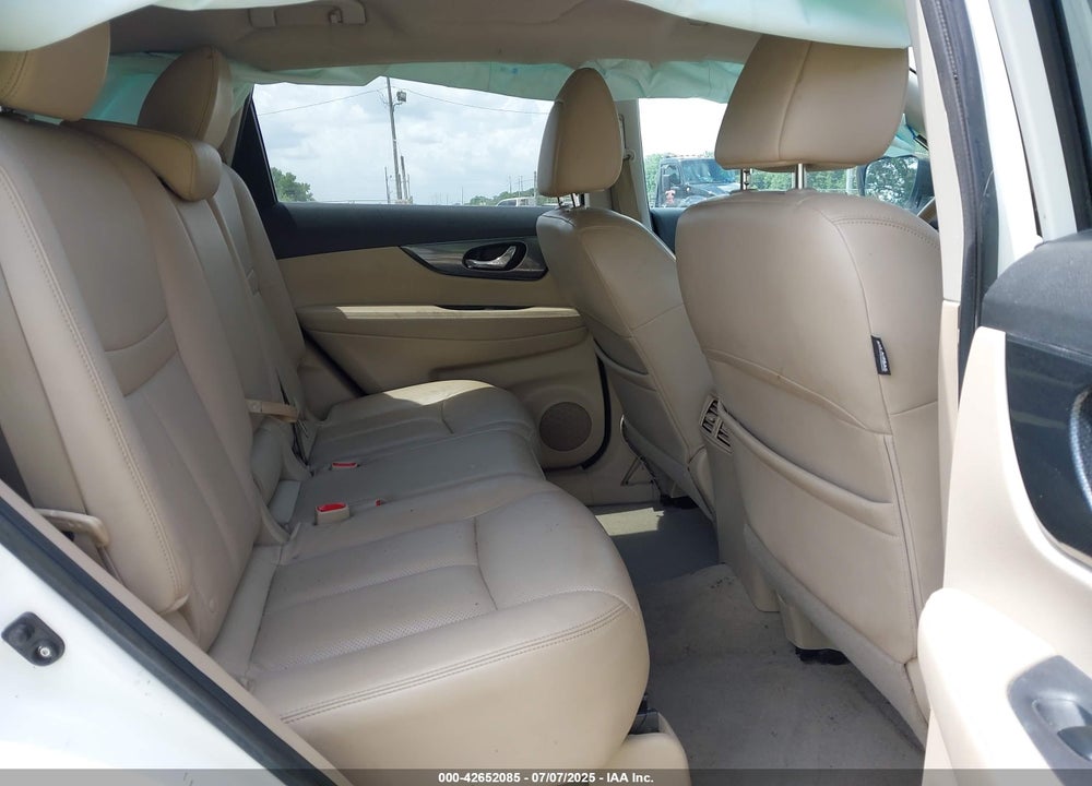 2015 NISSAN ROGUE VIN: 5N1AT2MT4FC830849