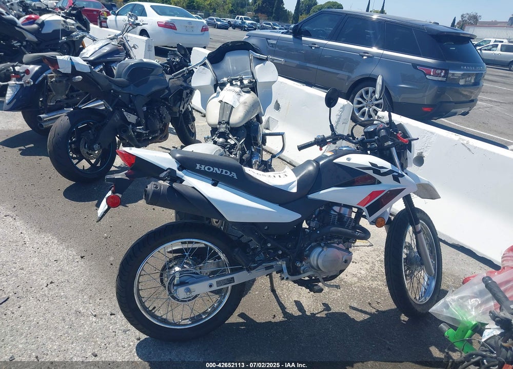 2023 HONDA XR150L E VIN: 3H1KD1319PD001657