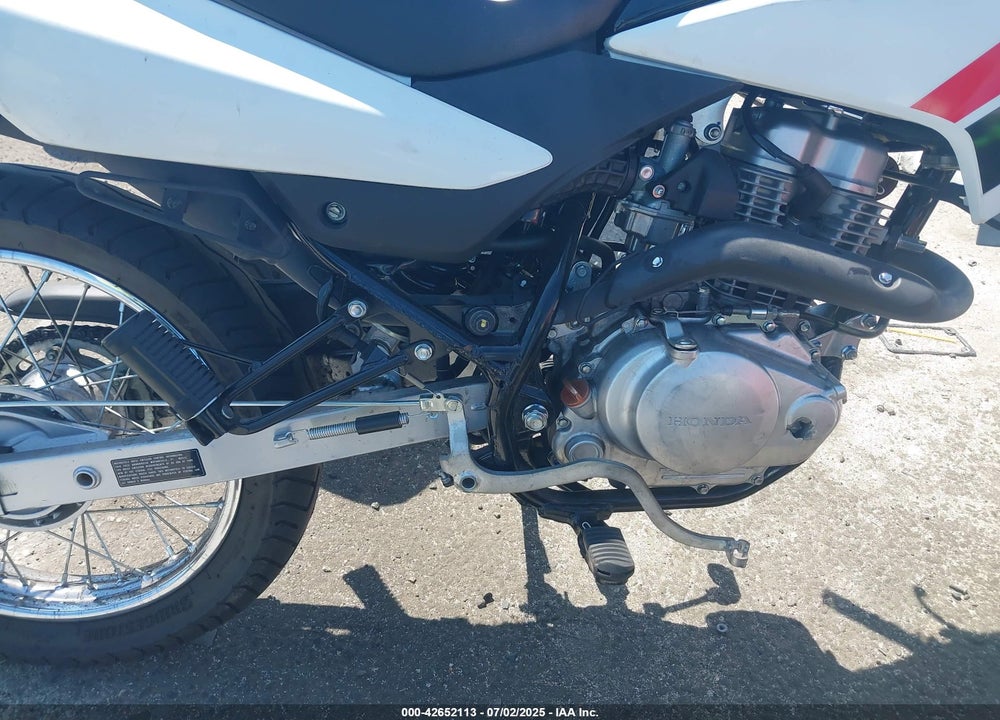 2023 HONDA XR150L E VIN: 3H1KD1319PD001657