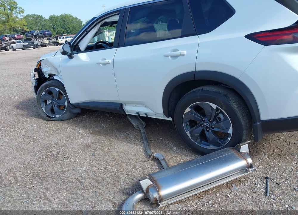 2025 NISSAN ROGUE SV FWD VIN: 5N1BT3BA3SC850161