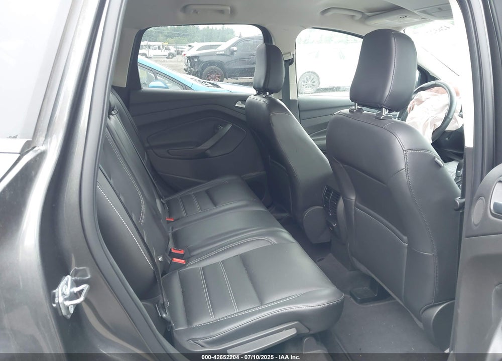 2018 FORD ESCAPE VIN: 1FMCU9J93JUB18374