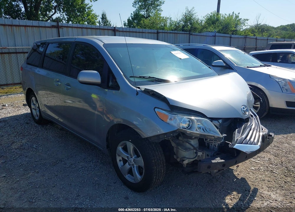 2012 TOYOTA SIENNA LE 8 PASSENGER VIN: 5TDKA3DC4CS014884
