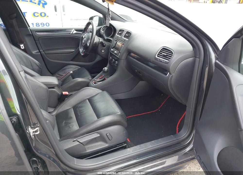 2013 VOLKSWAGEN GTI VIN: WVWHD7AJ2DW129870