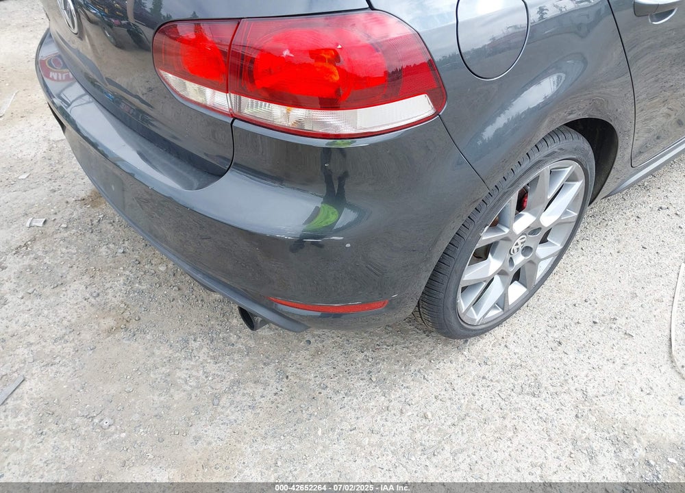 2013 VOLKSWAGEN GTI VIN: WVWHD7AJ2DW129870