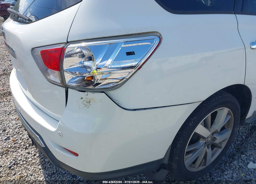2013 NISSAN PATHFINDER VIN: 5N1AR2MN8DC680113