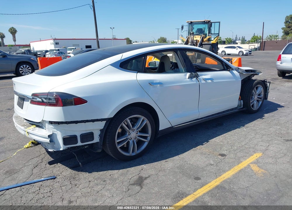 2015 TESLA MODEL S VIN: 5YJSA1H12FFP75919