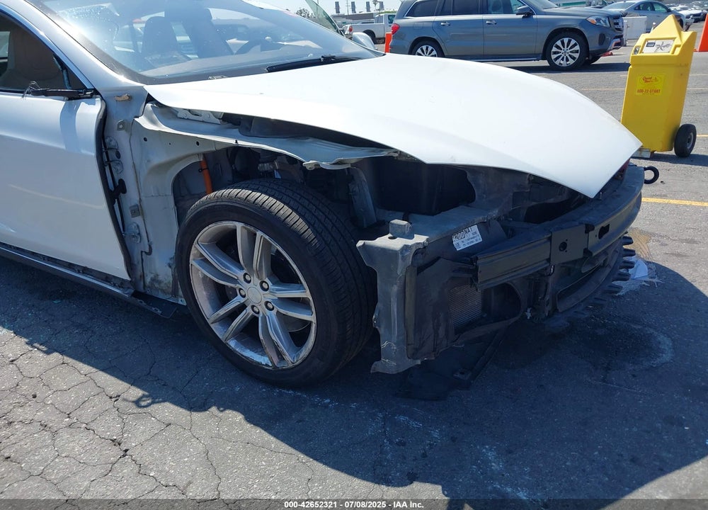 2015 TESLA MODEL S VIN: 5YJSA1H12FFP75919