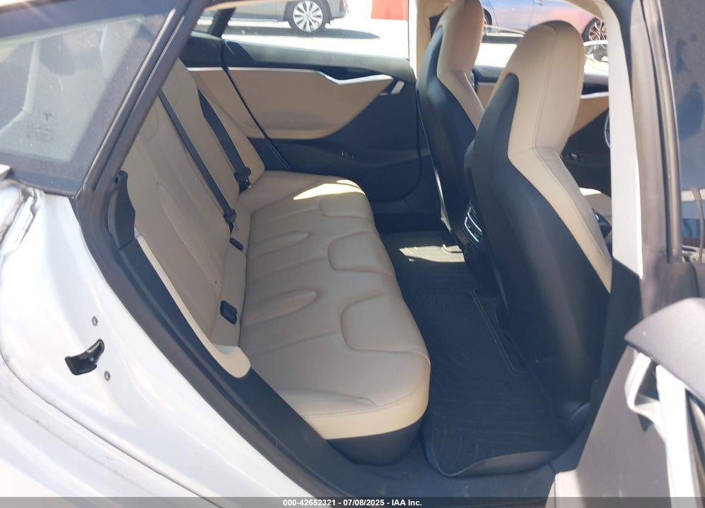 2015 TESLA MODEL S VIN: 5YJSA1H12FFP75919