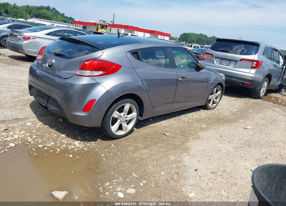 2014 HYUNDAI VELOSTER VIN: KMHTC6AD7EU184390