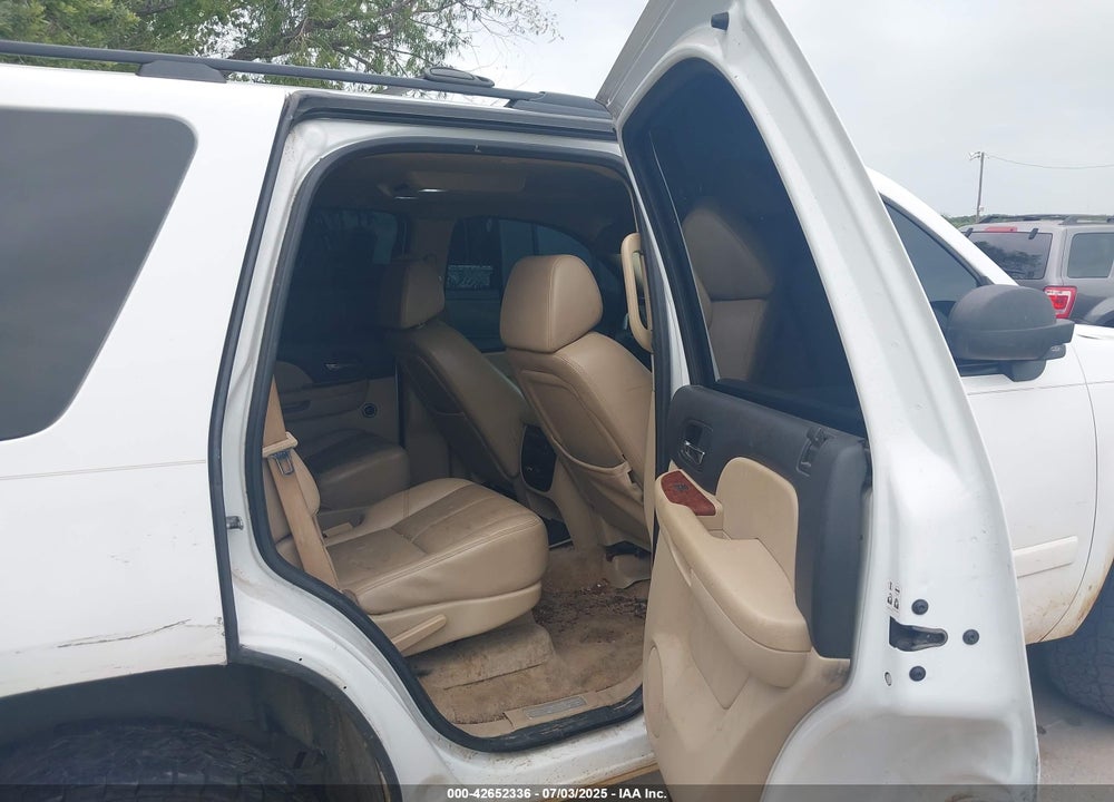 2008 CHEVROLET TAHOE LTZ VIN: 1GNFC13J68R127765