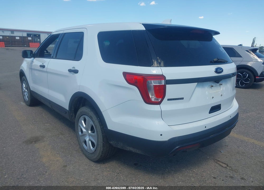 2016 FORD POLICE INTERCEPTOR SEDAN VIN: 1FM5K8ARXGGD32276