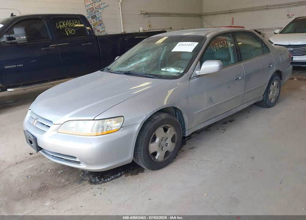 2002 HONDA ACCORD 3.0 EX VIN: 1HGCG165X2A080813