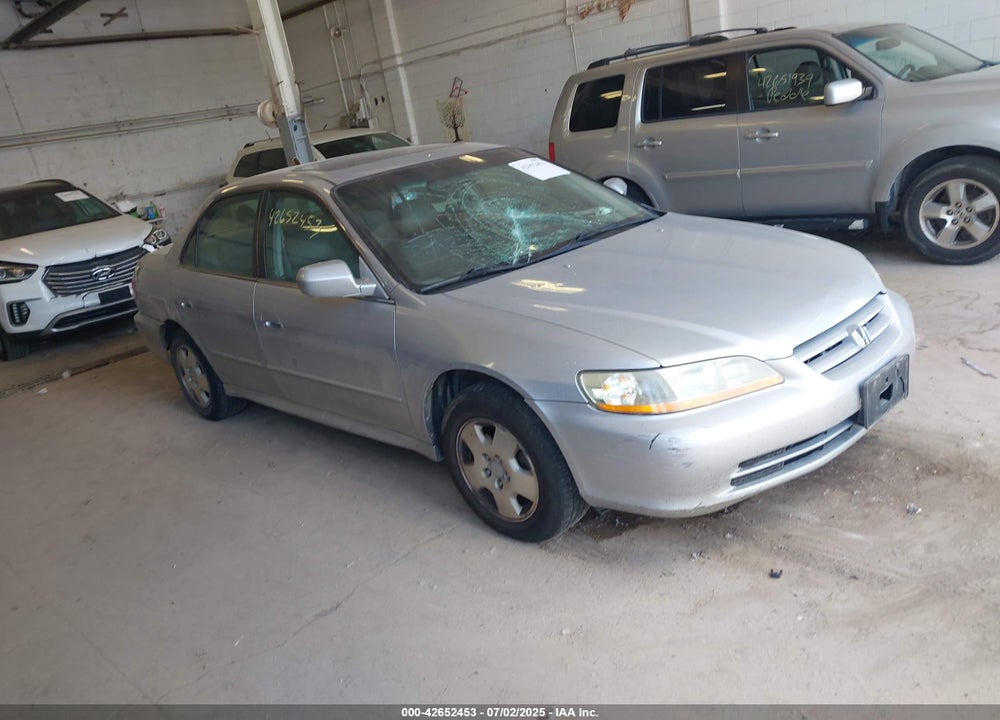 2002 HONDA ACCORD 3.0 EX VIN: 1HGCG165X2A080813
