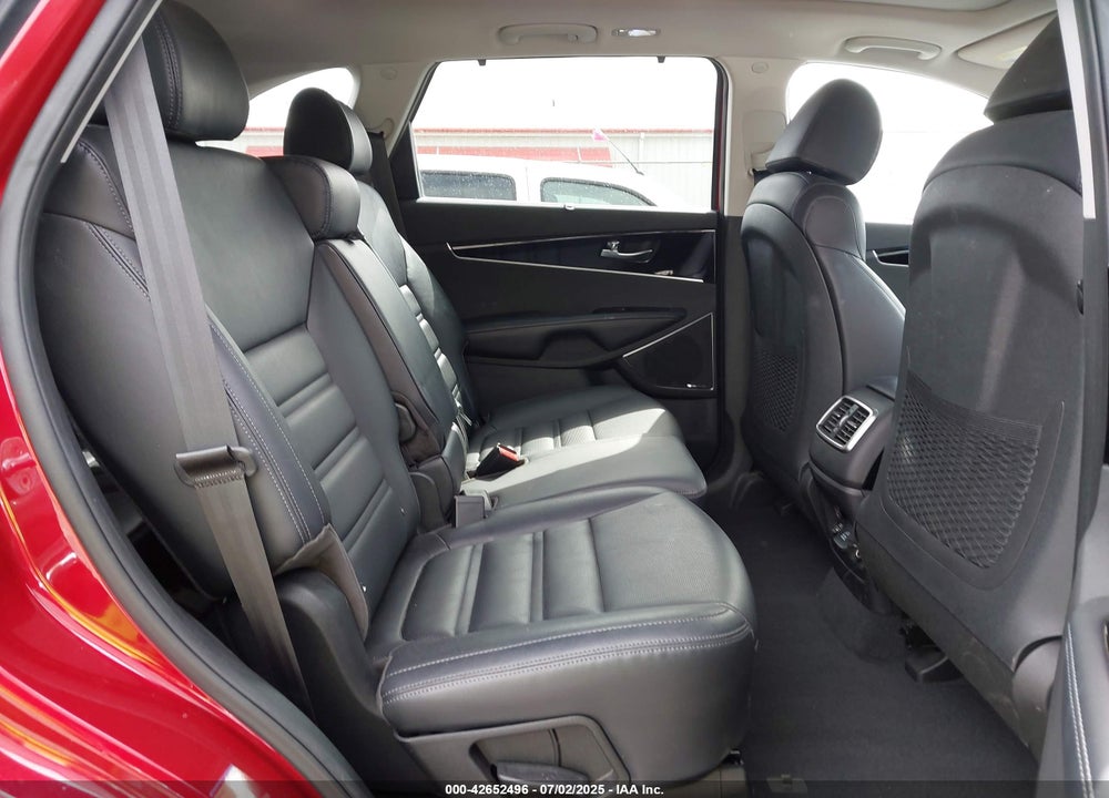 2019 KIA SORENTO VIN: 5XYPKDA52KG456704