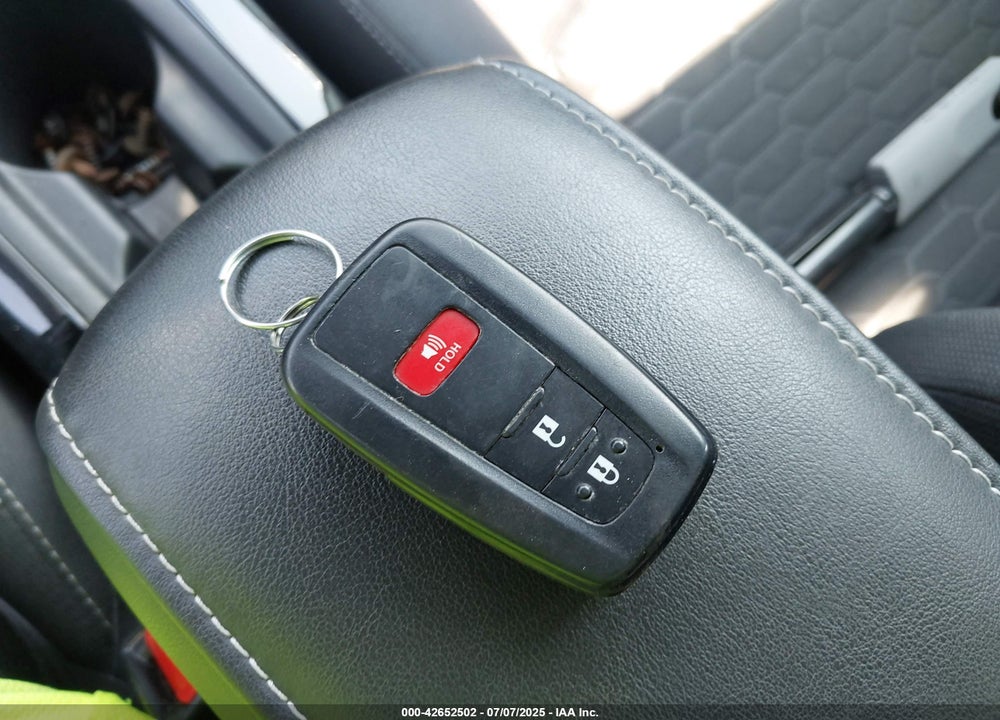 2020 TOYOTA COROLLA SE VIN: JTND4RBE9L3091920