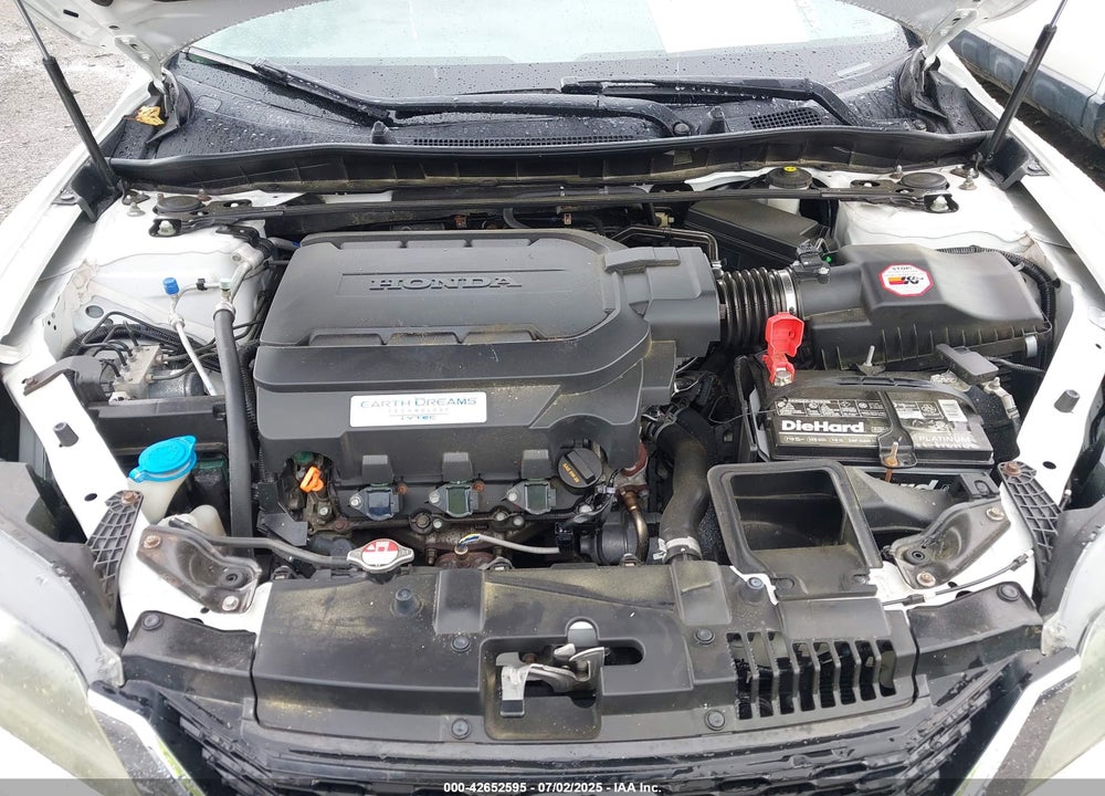 2015 HONDA ACCORD EX-L V-6 VIN: 1HGCT2B85FA005413