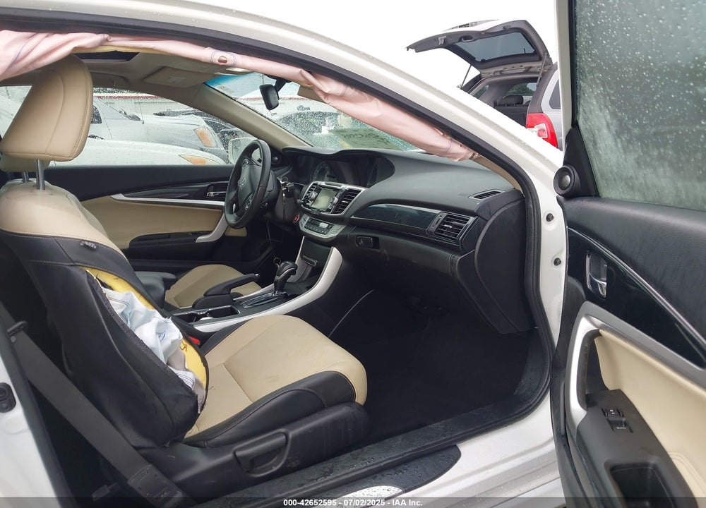 2015 HONDA ACCORD EX-L V-6 VIN: 1HGCT2B85FA005413