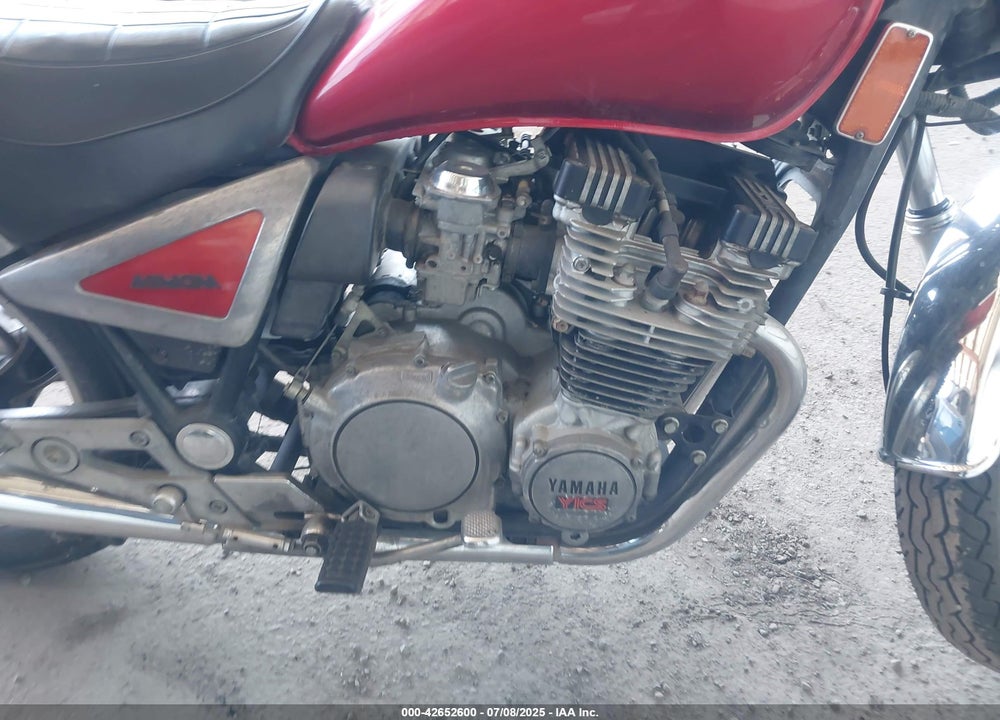 1982 YAMAHA XJ750 VIN: JYA15R004CA011569