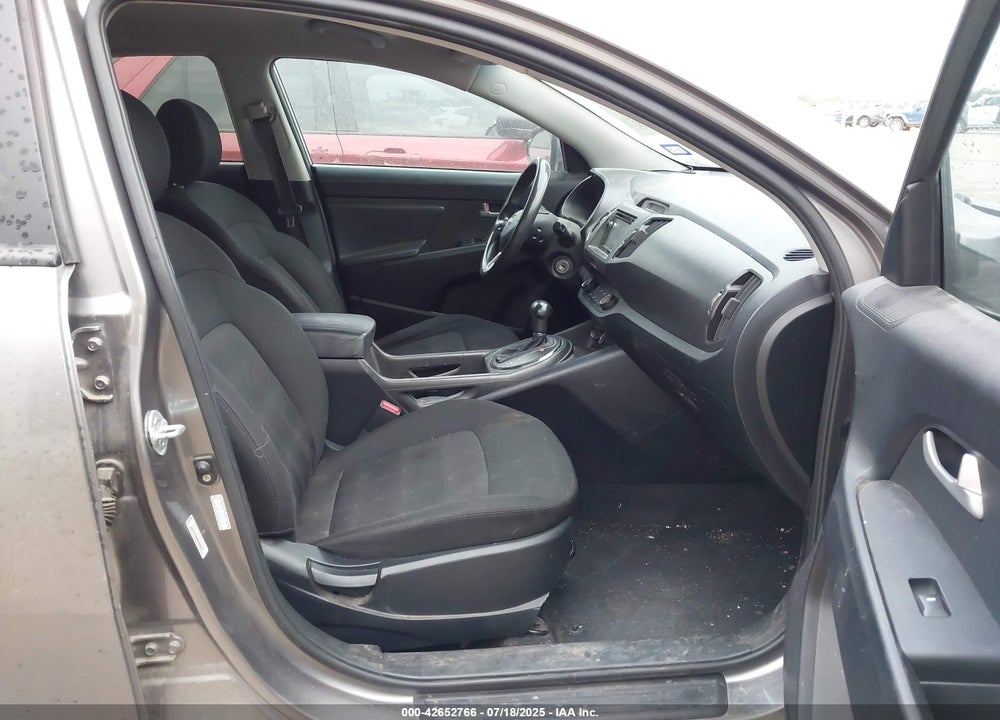 2011 KIA SPORTAGE VIN: KNDPB3A23B7037239