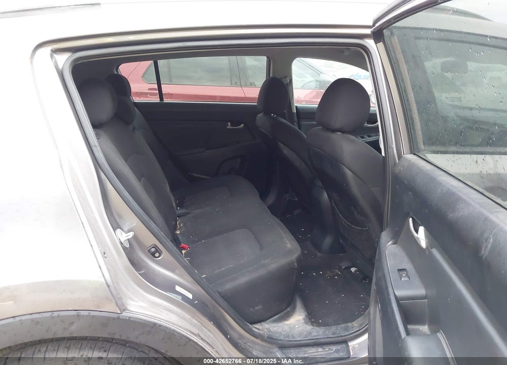 2011 KIA SPORTAGE VIN: KNDPB3A23B7037239