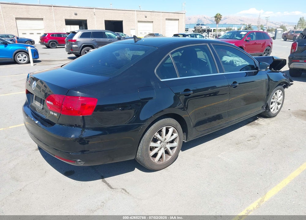 2013 VOLKSWAGEN JETTA VIN: 3VWDP7AJ8DM350702