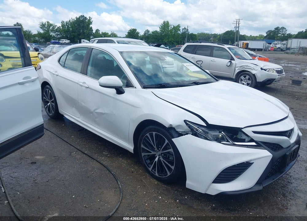 2020 TOYOTA CAMRY SE VIN: 4T1G11AK6LU930463