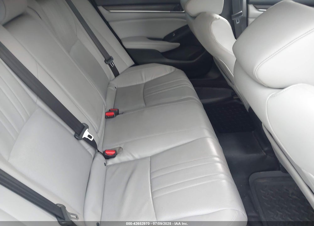 2018 HONDA ACCORD TOURING 2.0T VIN: 1HGCV2F91JA036535