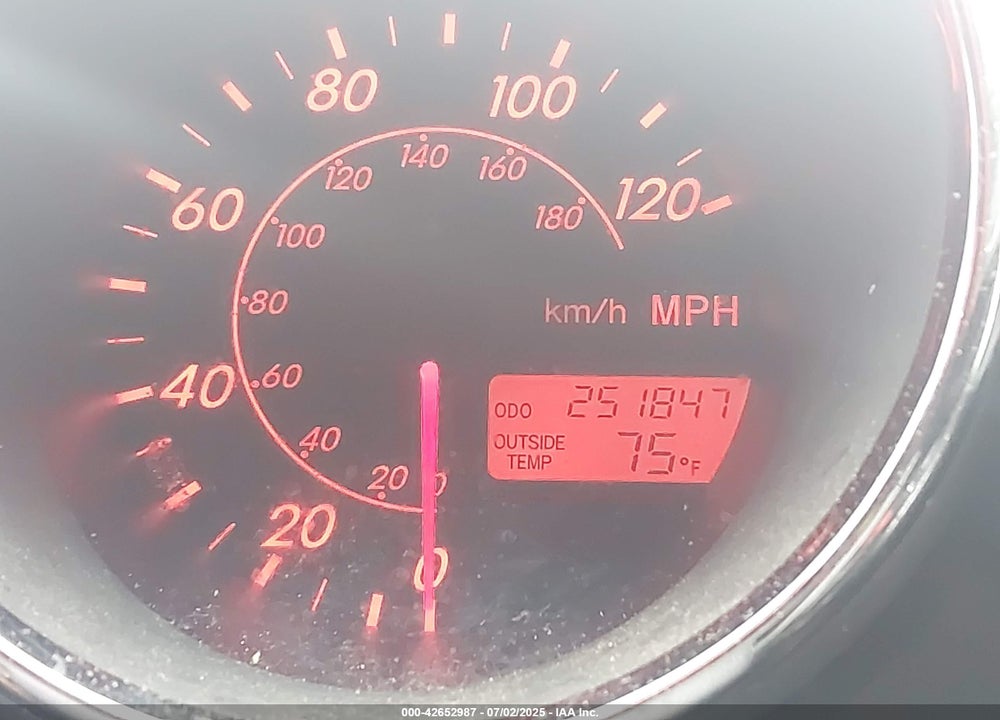 2003 TOYOTA MATRIX VIN: 2T1KR32E93C046591