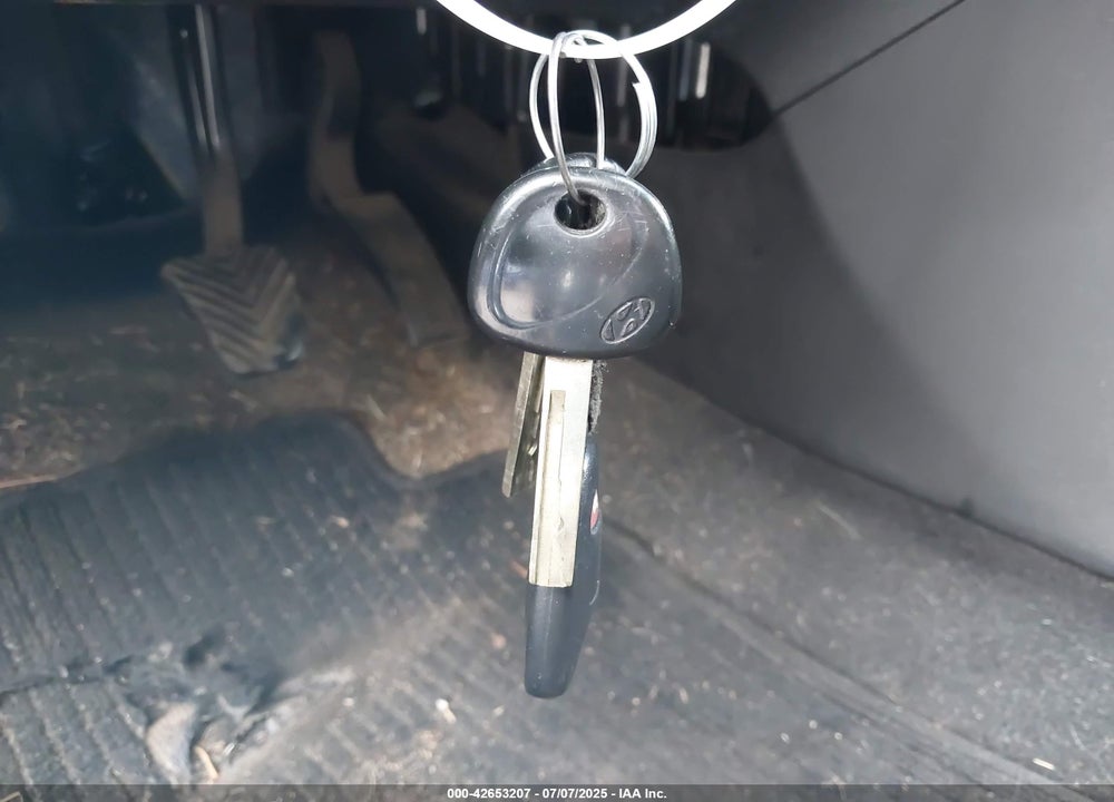 2013 HYUNDAI ACCENT VIN: KMHCU5AE2DU131918