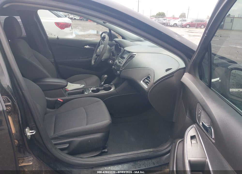 2019 CHEVROLET CRUZE VIN: 1G1BE5SM6K7145473
