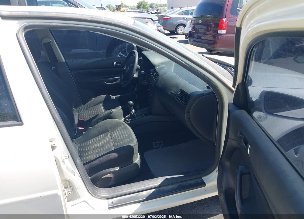 2003 VOLKSWAGEN JETTA VIN: 3VWRP69M53M028869