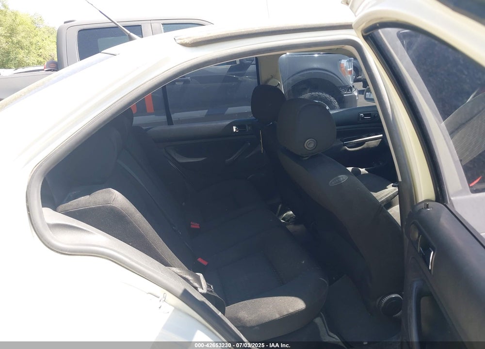 2003 VOLKSWAGEN JETTA VIN: 3VWRP69M53M028869
