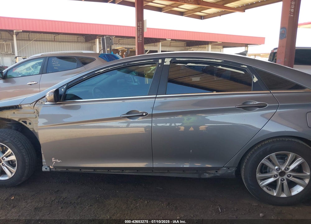 2011 HYUNDAI SONATA VIN: 5NPEB4AC1BH091933