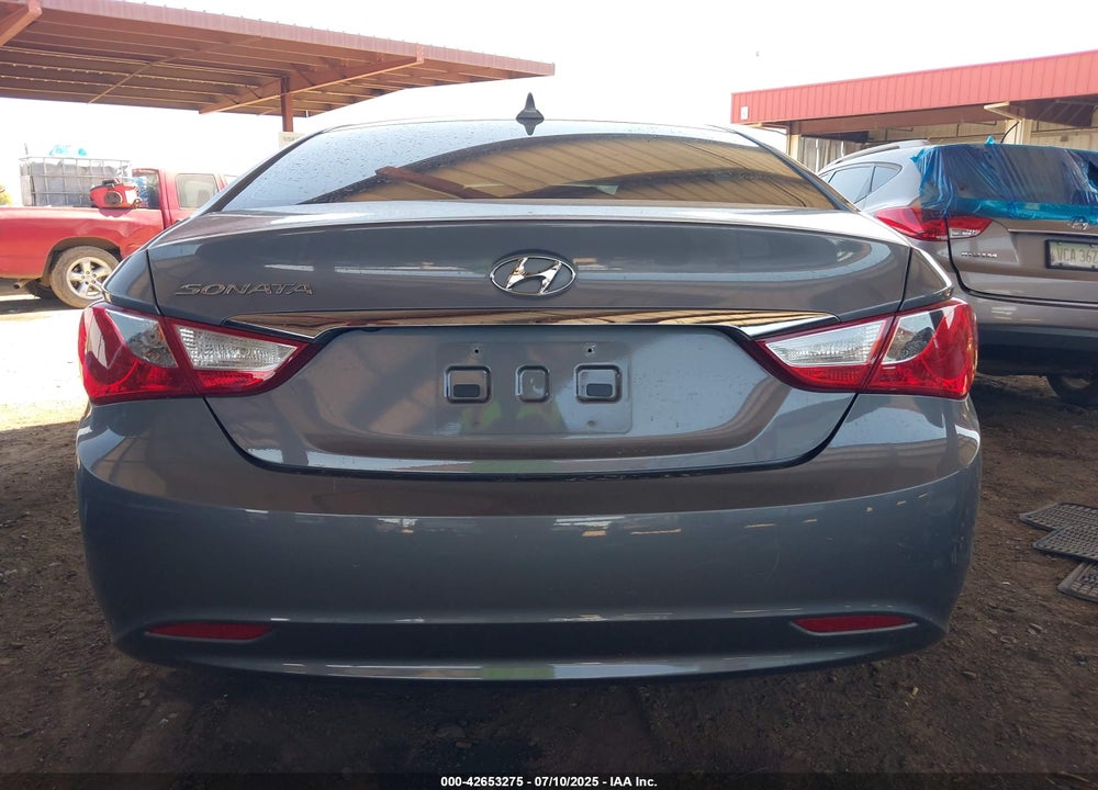 2011 HYUNDAI SONATA VIN: 5NPEB4AC1BH091933