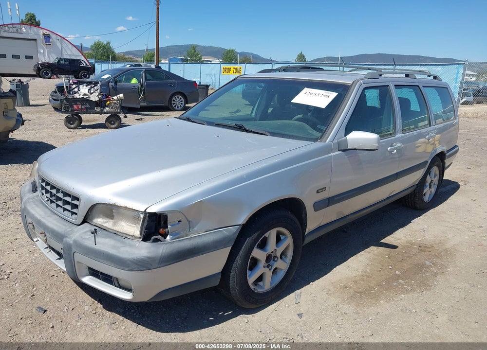 1998 VOLVO V70 AWD VIN: YV1LZ5641W2493396
