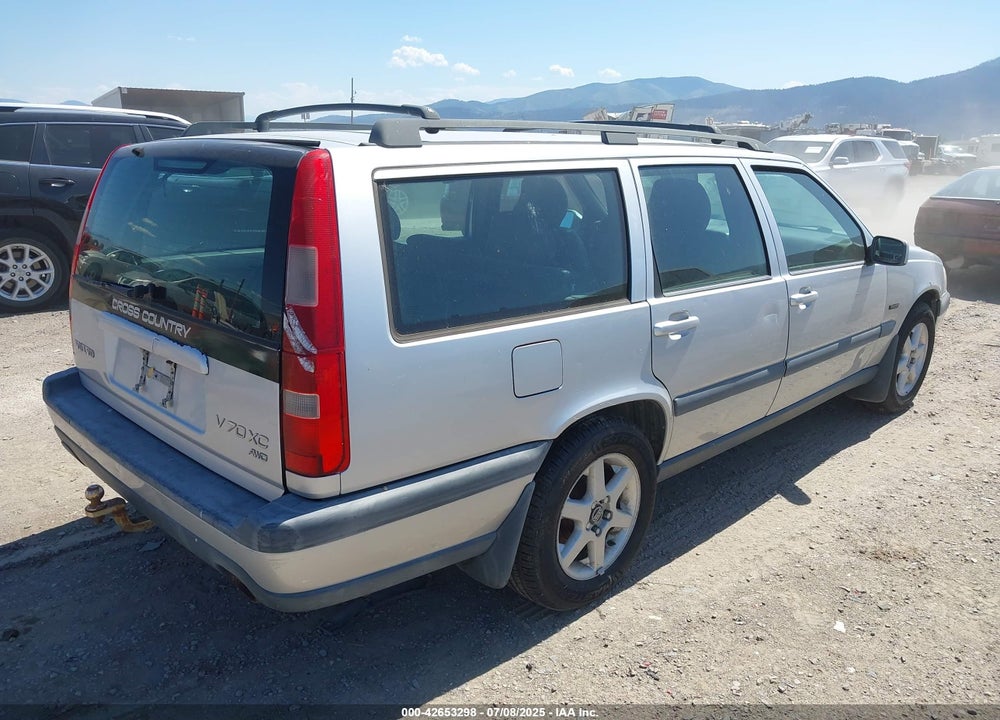 1998 VOLVO V70 AWD VIN: YV1LZ5641W2493396