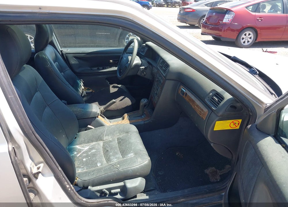 1998 VOLVO V70 AWD VIN: YV1LZ5641W2493396