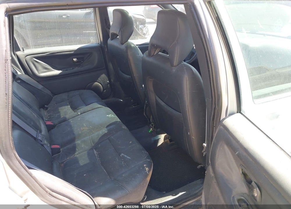 1998 VOLVO V70 AWD VIN: YV1LZ5641W2493396