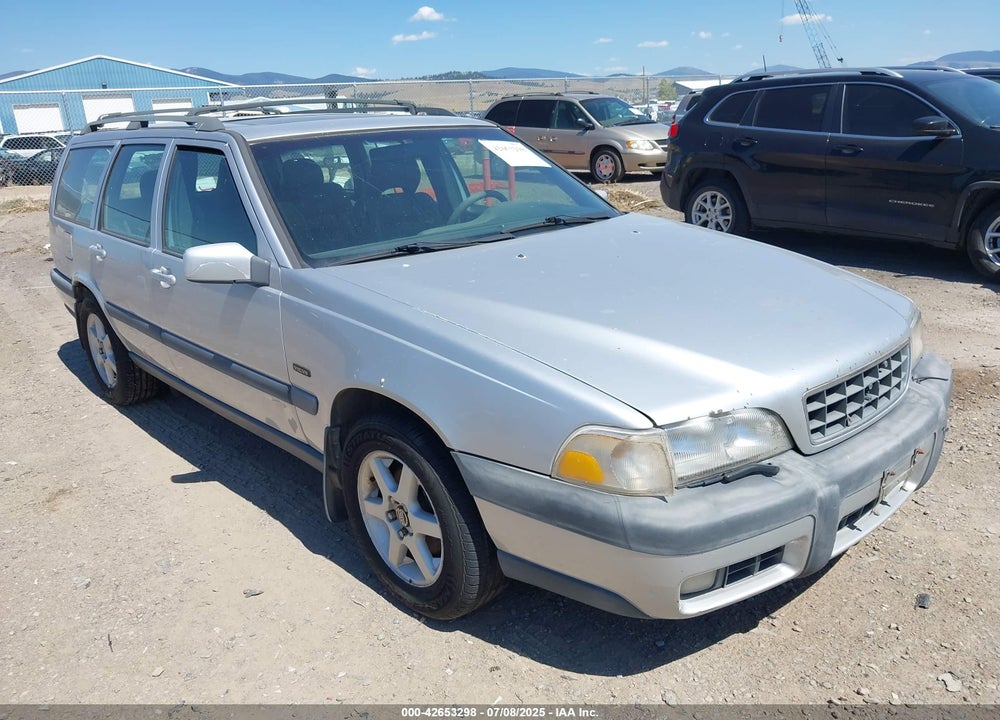 1998 VOLVO V70 AWD VIN: YV1LZ5641W2493396