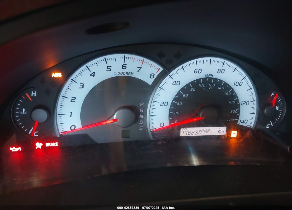 2011 TOYOTA CAMRY SE VIN: 4T1BF3EK8BU600159