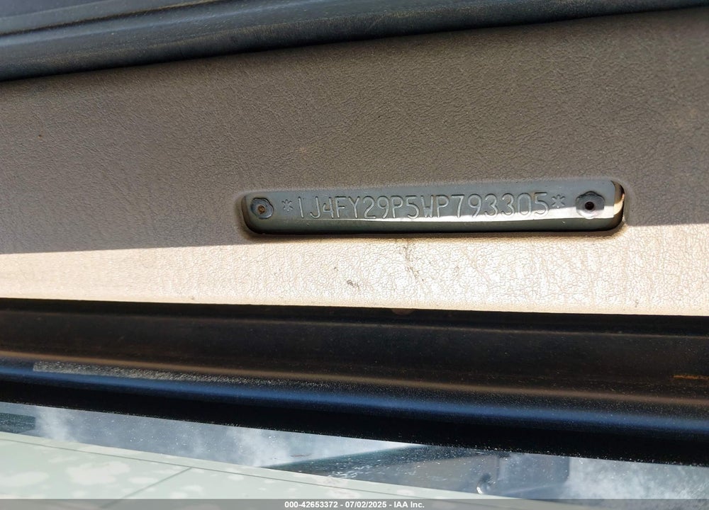 1998 JEEP WRANGLER SE VIN: 1J4FY29P5WP793305
