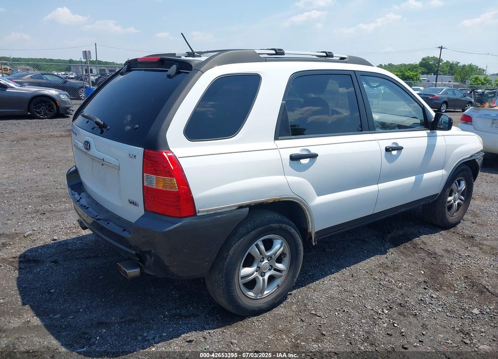 2008 KIA SPORTAGE VIN: KNDJE723187518711