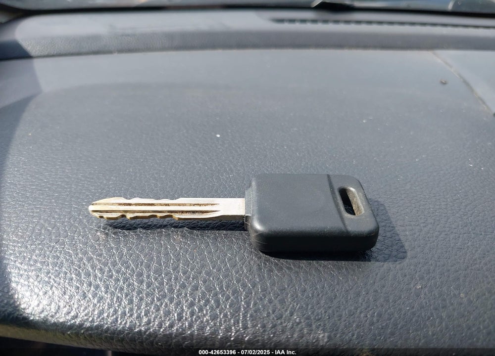 2009 NISSAN VERSA VIN: 3N1BC13E49L409540
