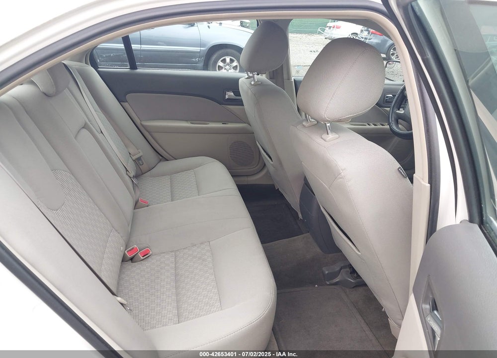 2011 FORD FUSION VIN: 3FAHP0HA4BR259840
